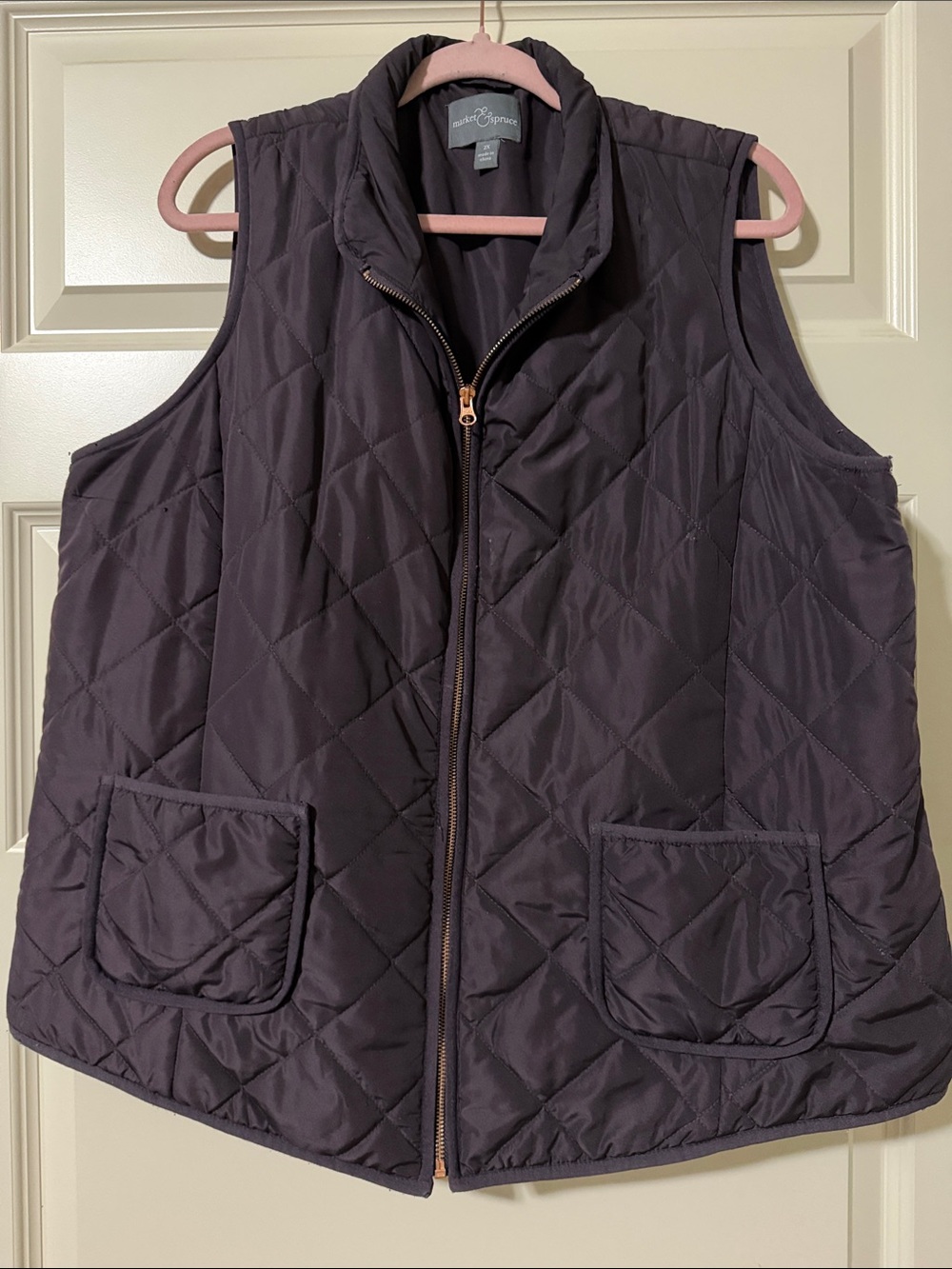 Market & Spruce Quilted Sleeveless Vest - Plum with Bronze Zipper